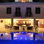 Szálloda Modern Life Bodrum 3*